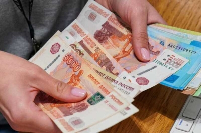 Жительница Сочи взяла кредиты на сумму 9 миллионов рублей на своих друзей
